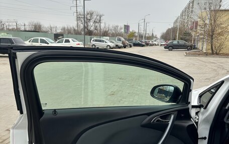 Opel Astra J, 2013 год, 1 075 000 рублей, 10 фотография