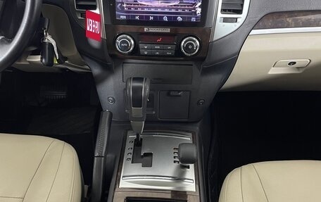 Mitsubishi Pajero IV, 2019 год, 3 800 000 рублей, 14 фотография