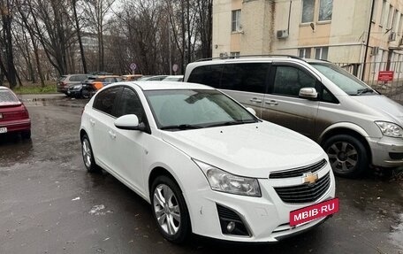Chevrolet Cruze II, 2013 год, 985 000 рублей, 2 фотография