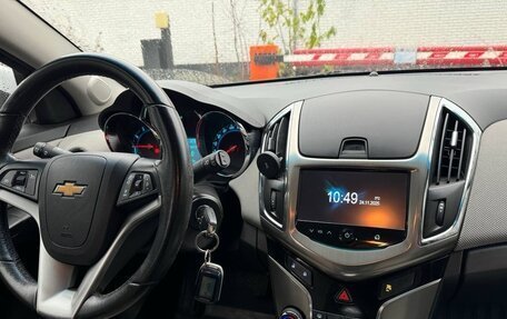 Chevrolet Cruze II, 2013 год, 985 000 рублей, 18 фотография