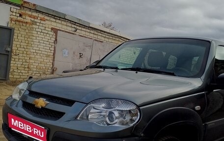 Chevrolet Niva I рестайлинг, 2019 год, 850 000 рублей, 2 фотография