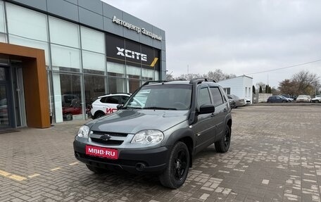 Chevrolet Niva I рестайлинг, 2018 год, 740 000 рублей, 1 фотография