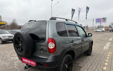 Chevrolet Niva I рестайлинг, 2018 год, 740 000 рублей, 5 фотография