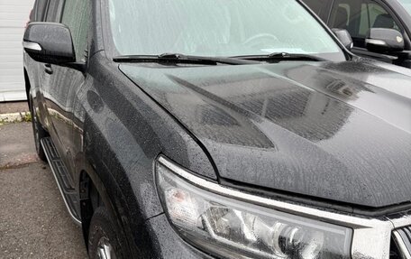 Toyota Land Cruiser Prado 150 рестайлинг 2, 2018 год, 3 850 000 рублей, 3 фотография