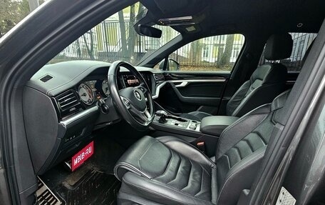 Volkswagen Touareg III, 2019 год, 4 280 000 рублей, 5 фотография