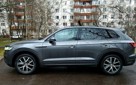 Volkswagen Touareg III, 2019 год, 4 280 000 рублей, 7 фотография