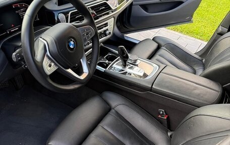 BMW 7 серия, 2019 год, 4 690 000 рублей, 9 фотография