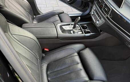 BMW 7 серия, 2019 год, 4 690 000 рублей, 12 фотография