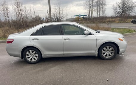 Toyota Camry, 2007 год, 850 000 рублей, 4 фотография