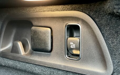 Mercedes-Benz GLE, 2025 год, 15 000 000 рублей, 25 фотография