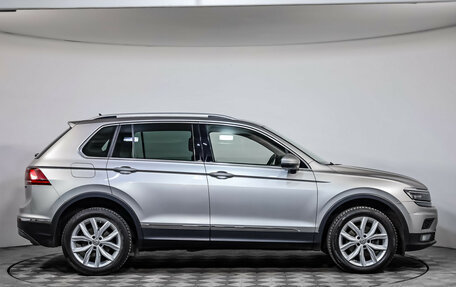 Volkswagen Tiguan II, 2019 год, 2 599 000 рублей, 4 фотография