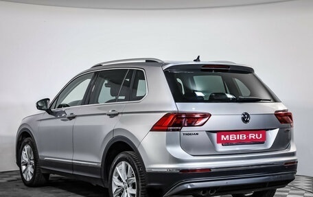 Volkswagen Tiguan II, 2019 год, 2 599 000 рублей, 7 фотография
