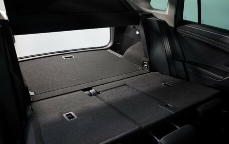 Volkswagen Tiguan II, 2019 год, 2 599 000 рублей, 29 фотография