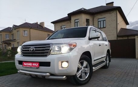 Toyota Land Cruiser 200, 2015 год, 4 800 000 рублей, 1 фотография