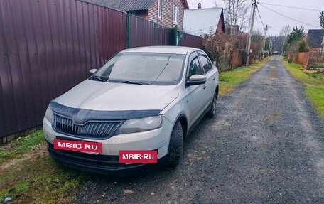 Skoda Rapid I, 2014 год, 550 000 рублей, 4 фотография