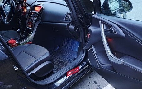 Opel Astra J, 2010 год, 560 000 рублей, 9 фотография