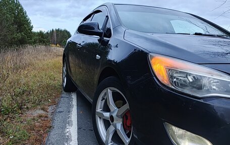 Opel Astra J, 2010 год, 560 000 рублей, 19 фотография