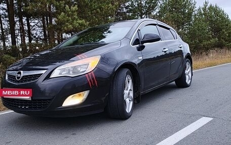 Opel Astra J, 2010 год, 560 000 рублей, 21 фотография