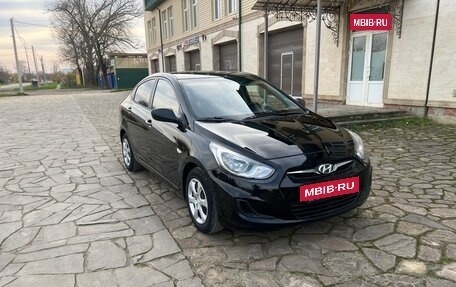 Hyundai Solaris II рестайлинг, 2012 год, 710 000 рублей, 2 фотография