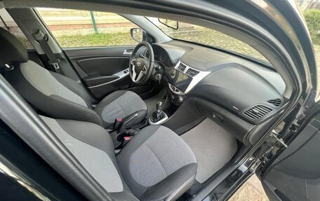 Hyundai Solaris II рестайлинг, 2012 год, 710 000 рублей, 15 фотография