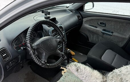 Mitsubishi Carisma I, 2003 год, 350 000 рублей, 8 фотография