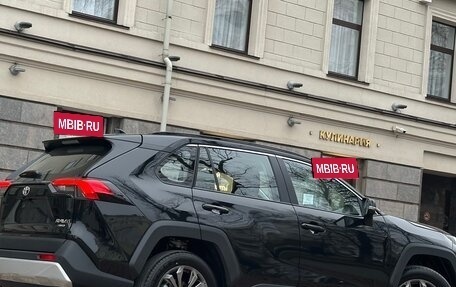 Toyota RAV4, 2025 год, 4 390 000 рублей, 7 фотография