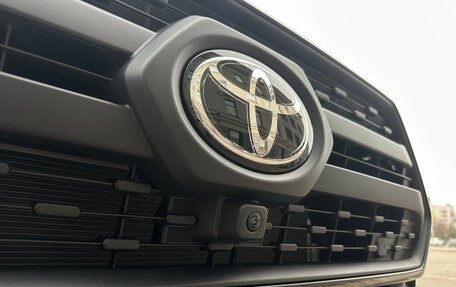 Toyota RAV4, 2025 год, 4 390 000 рублей, 29 фотография