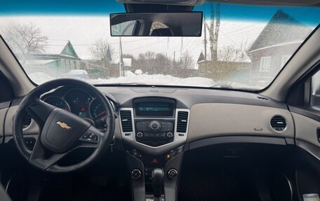 Chevrolet Cruze II, 2012 год, 680 000 рублей, 9 фотография