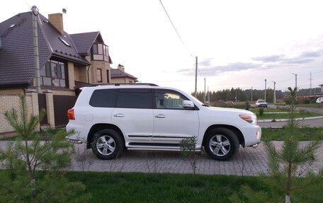 Toyota Land Cruiser 200, 2015 год, 4 800 000 рублей, 7 фотография