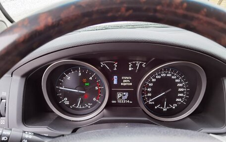 Toyota Land Cruiser 200, 2015 год, 4 800 000 рублей, 18 фотография