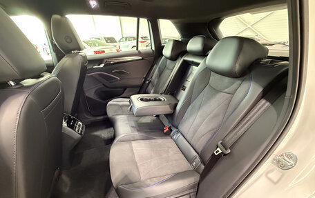Volkswagen Tiguan, 2025 год, 4 900 000 рублей, 9 фотография