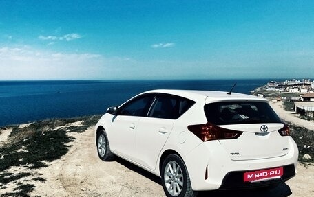 Toyota Auris II, 2013 год, 1 120 000 рублей, 3 фотография