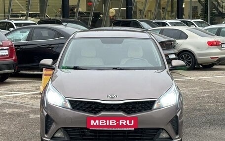 KIA Rio IV, 2021 год, 1 580 000 рублей, 2 фотография