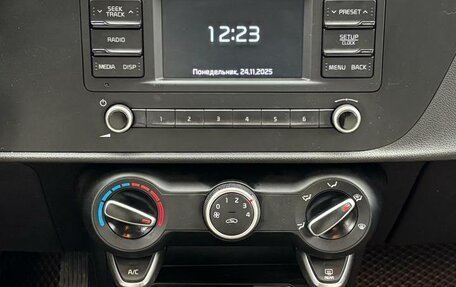 KIA Rio IV, 2021 год, 1 580 000 рублей, 12 фотография