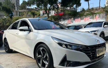 Hyundai Elantra, 2022 год, 1 777 000 рублей, 2 фотография