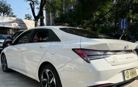 Hyundai Elantra, 2022 год, 1 777 000 рублей, 6 фотография