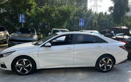 Hyundai Elantra, 2022 год, 1 777 000 рублей, 3 фотография