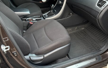 Hyundai Elantra V, 2015 год, 1 350 000 рублей, 10 фотография