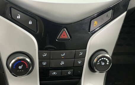 Chevrolet Cruze II, 2015 год, 950 000 рублей, 18 фотография