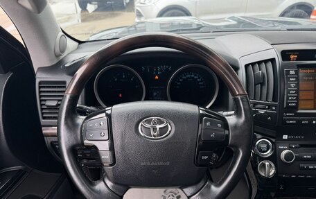 Toyota Land Cruiser 200, 2010 год, 3 385 000 рублей, 9 фотография