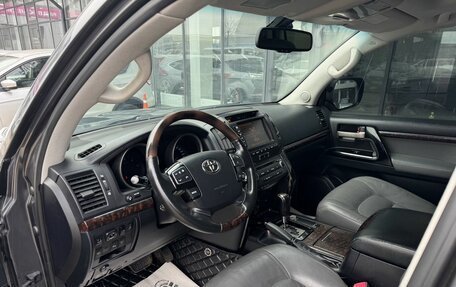 Toyota Land Cruiser 200, 2010 год, 3 385 000 рублей, 11 фотография