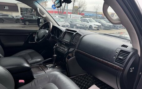 Toyota Land Cruiser 200, 2010 год, 3 385 000 рублей, 20 фотография