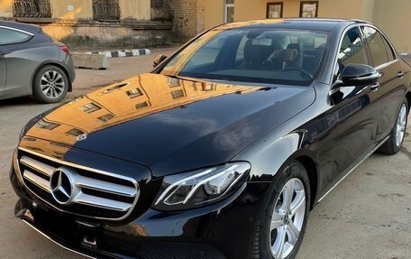 Mercedes-Benz E-Класс, 2017 год, 3 790 000 рублей, 1 фотография