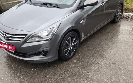 Hyundai Solaris II рестайлинг, 2016 год, 685 000 рублей, 2 фотография