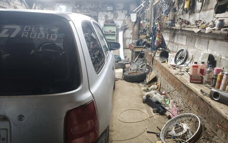 Nissan Micra II, 2001 год, 60 000 рублей, 2 фотография