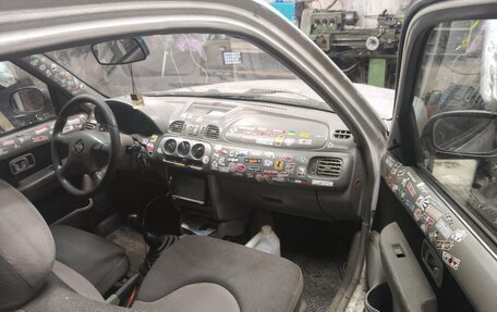 Nissan Micra II, 2001 год, 60 000 рублей, 4 фотография
