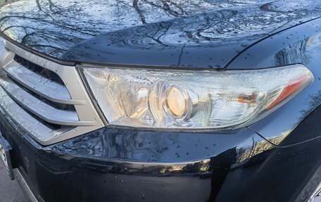 Toyota Highlander III, 2013 год, 1 890 000 рублей, 19 фотография