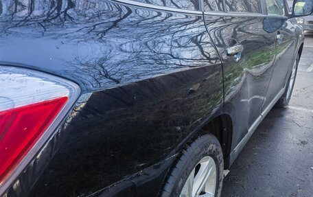 Toyota Highlander III, 2013 год, 1 890 000 рублей, 21 фотография