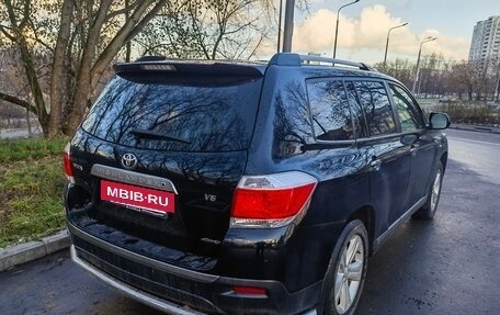 Toyota Highlander III, 2013 год, 1 890 000 рублей, 30 фотография