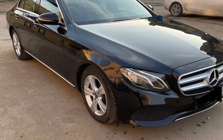 Mercedes-Benz E-Класс, 2017 год, 3 790 000 рублей, 3 фотография